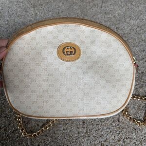 Vintage Gucci crossbody